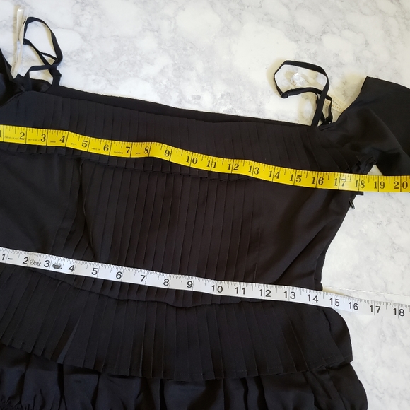 ASOS Foxiedox Tiered Cold Shoulder Dress Black Medium NWT - Picture 7 of 9